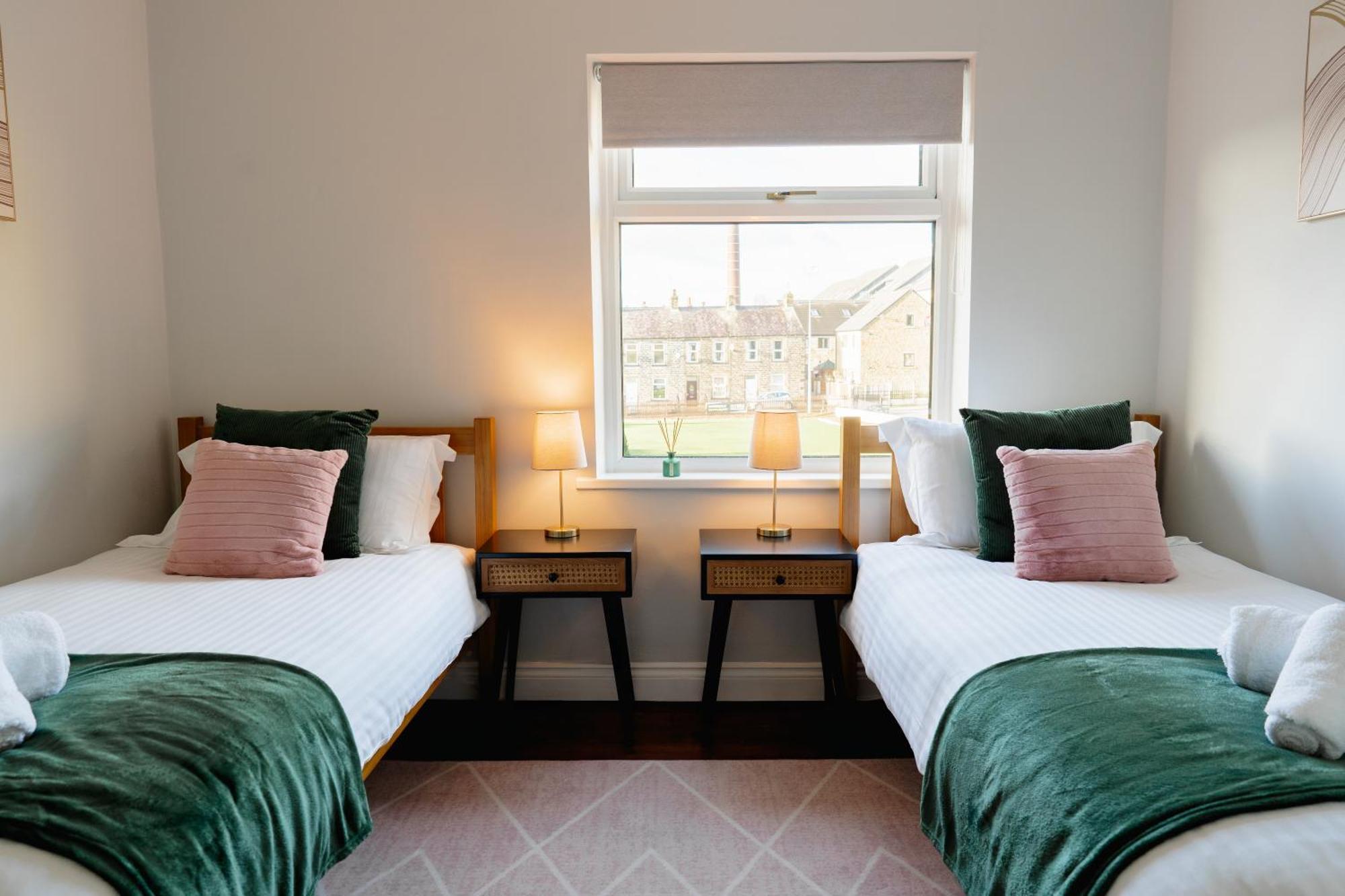 Bowling Terrace By Above Rubies - Stylish, 3 Bedroom, Pet Friendly House In Skipton Ngoại thất bức ảnh